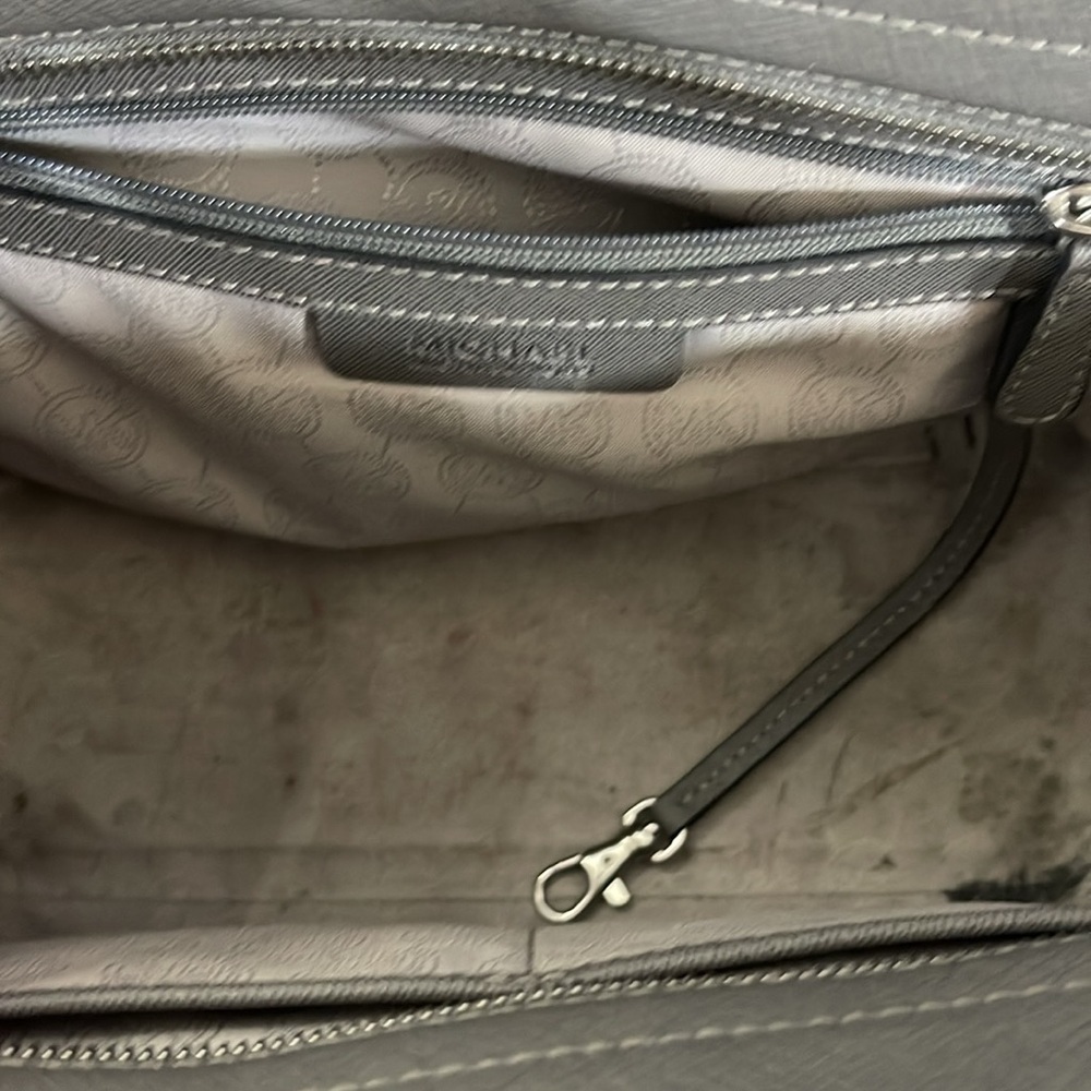 Michael Kors handbag - Picture 5 of 7
